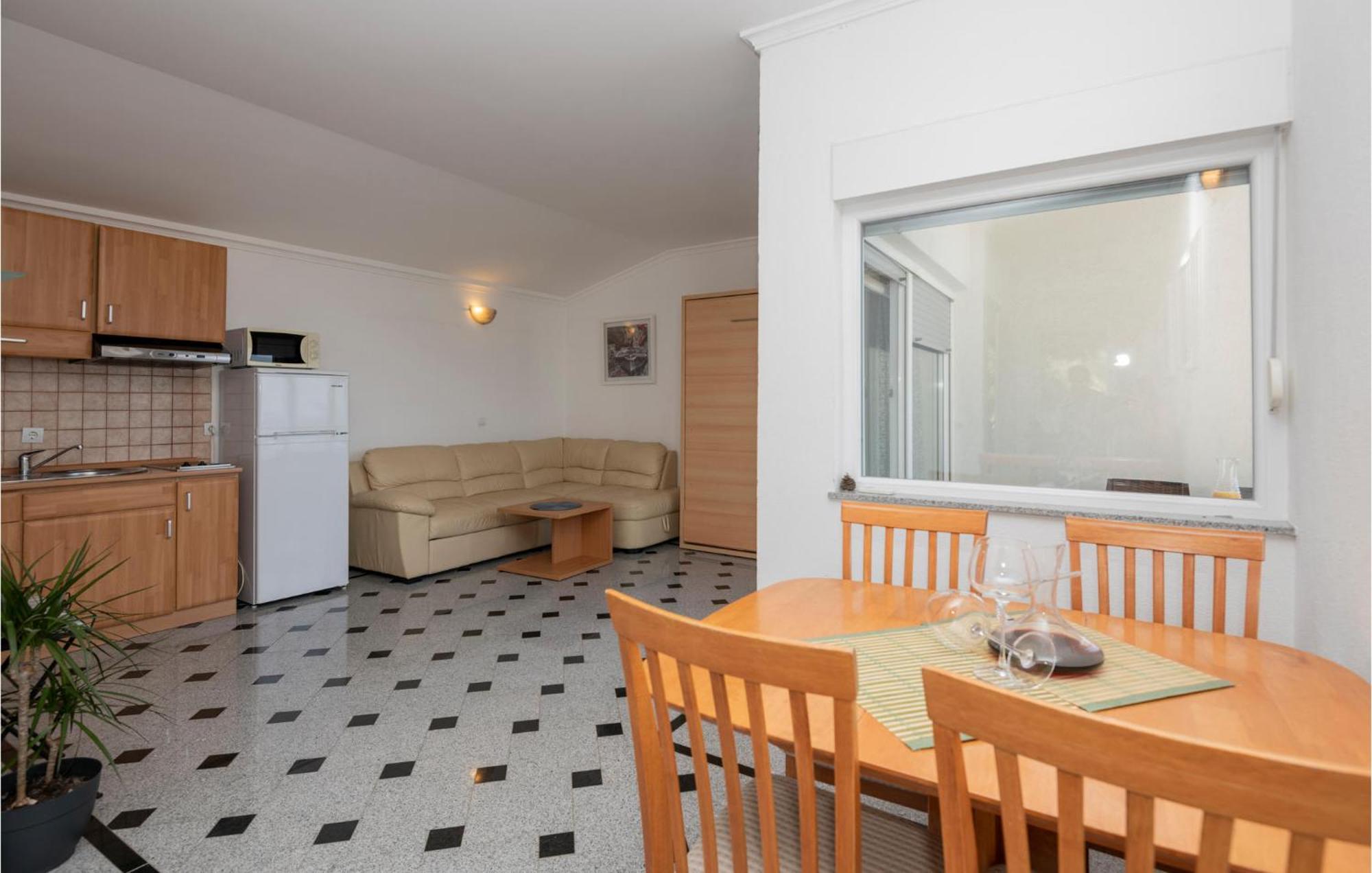 1 Bedroom Stunning Apartment In ماكارسكا المظهر الخارجي الصورة