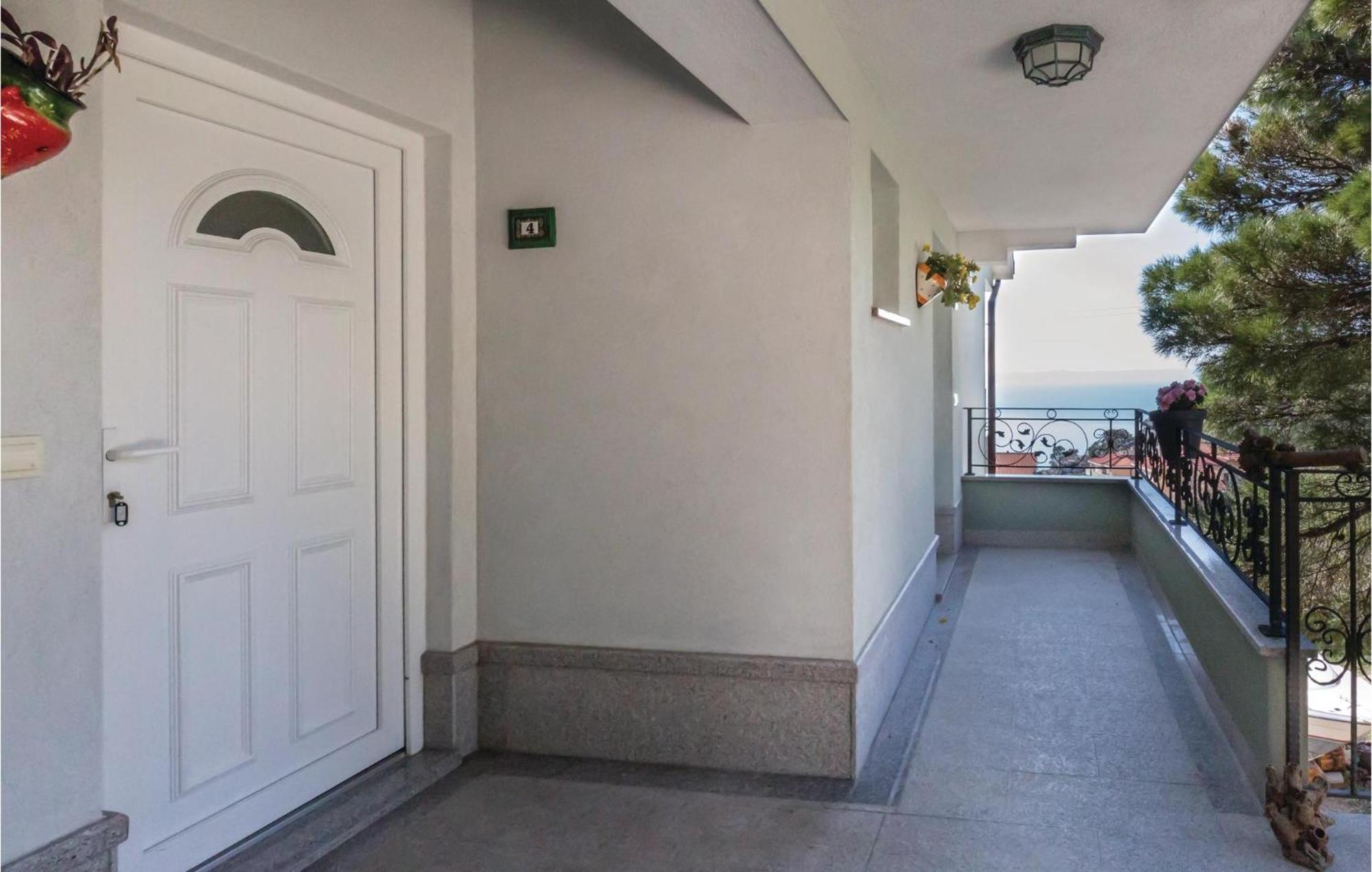 1 Bedroom Stunning Apartment In ماكارسكا المظهر الخارجي الصورة